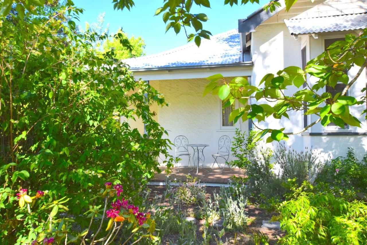 Mintie Cottage On Leura Mall Exterior photo